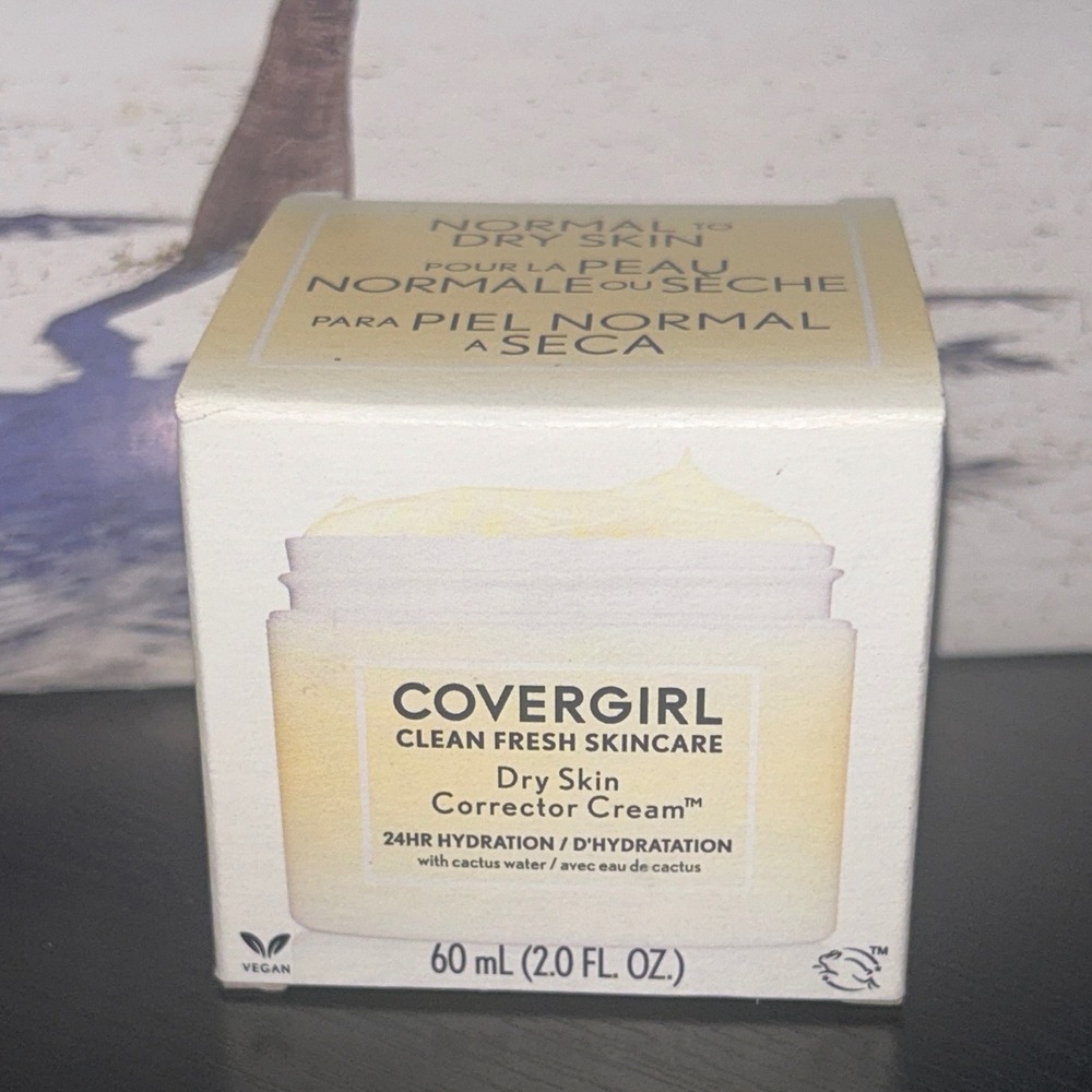 COVERGIRL Clean Fresh Skincare Dry Skin Corrector Cream 24HR Hydration Vegan
